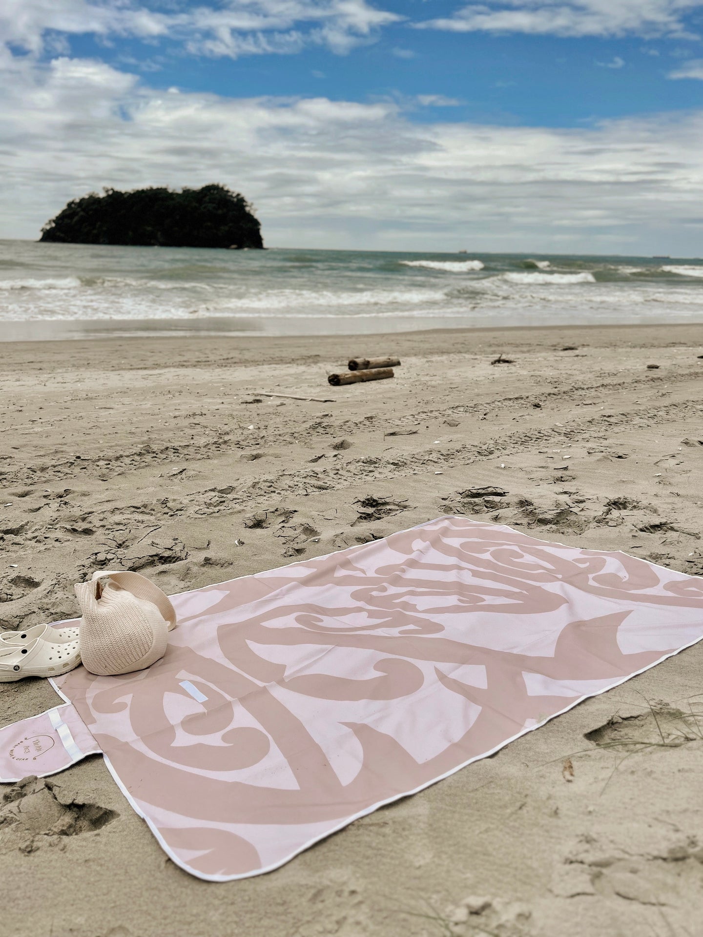 Tāwharau Picnic Blanket