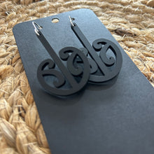 Load image into Gallery viewer, Nichola Earrings - Mangopare / Black
