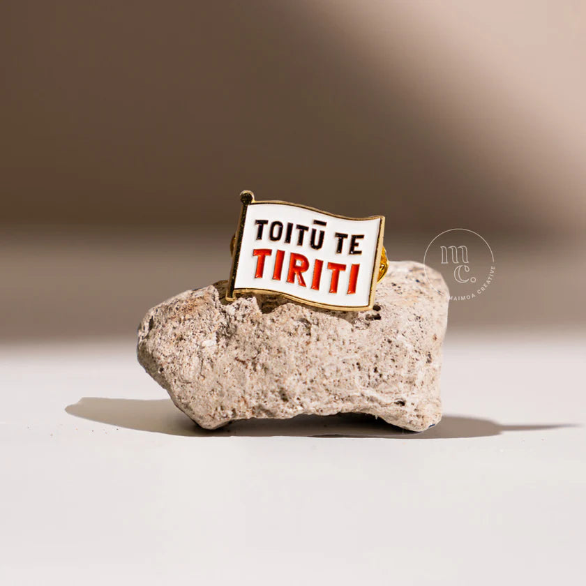 'Toitū te Tiriti' Māori Enamel Badge Pin