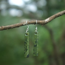 Load image into Gallery viewer, Pounamu - Roimata Earrings (Small)
