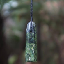 Load image into Gallery viewer, Pounamu - Hei Toki
