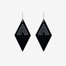 Load image into Gallery viewer, Nichola Earrings - Tino Taimana / Black
